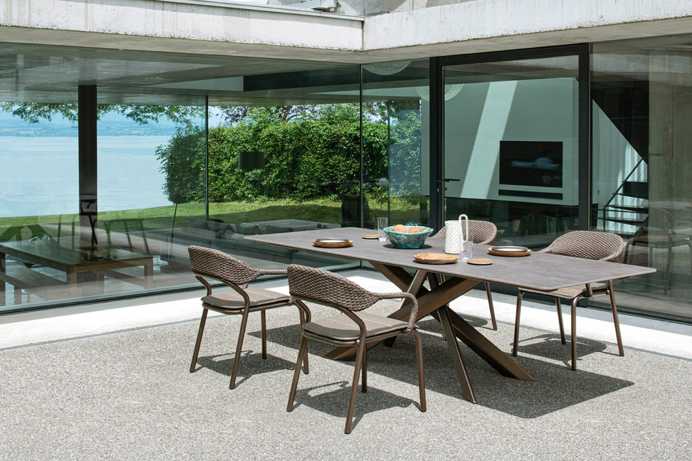 The Design Gallery - Varaschin Outdoor Furniture: System Star Table