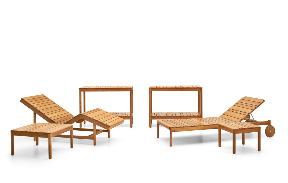 
                  
                    The Design Gallery - Varaschin Outdoor Furniture: Barcode Coffee Table
                  
                