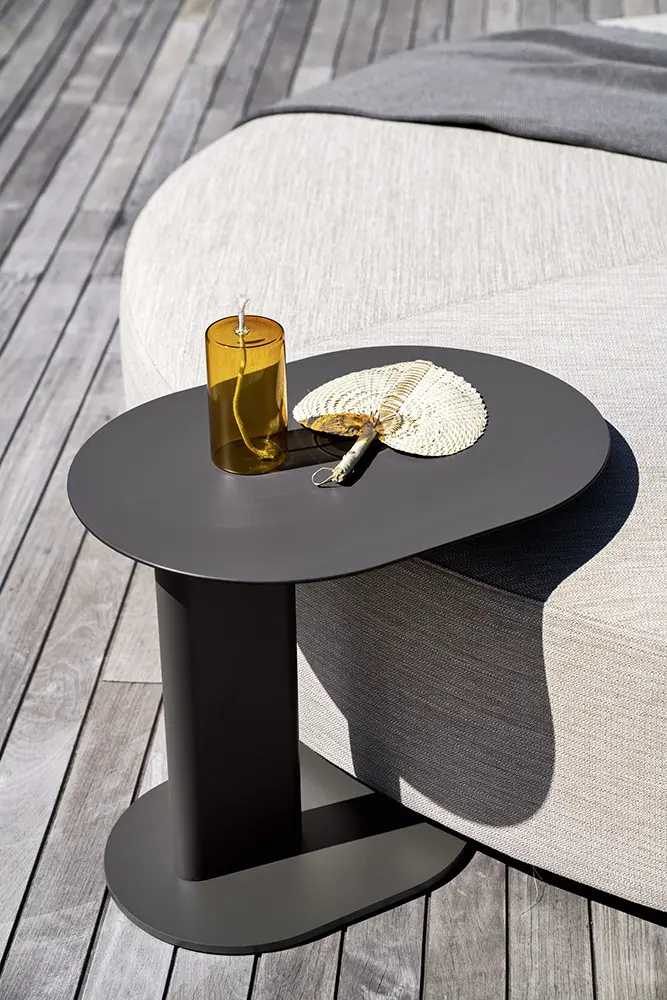 
                  
                    The Design Gallery - Varaschin Outdoor Furniture: Plinto 1 Coffee Table
                  
                